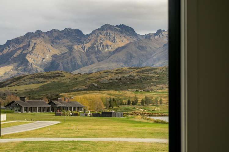 33 Mulholland Drive Jacks Point_15