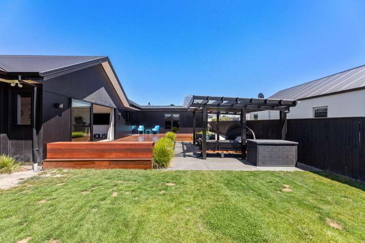 34 Spitfire Drive Burleigh_25