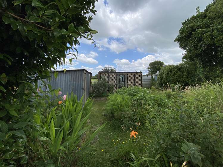 36 High Street Eltham_15