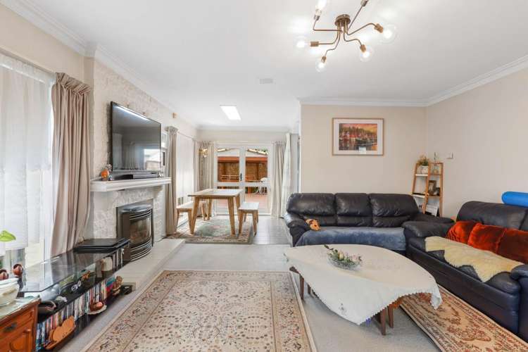 16 Booralee Avenue Botany Downs_19