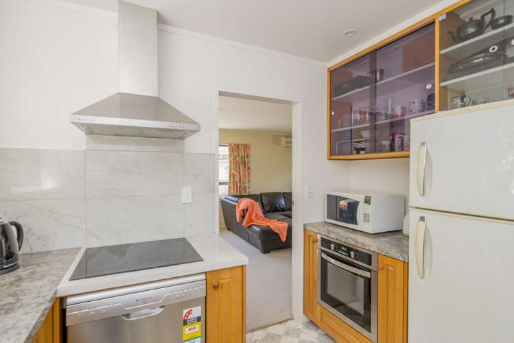 2/29 Rosebank Grove Waikanae_7