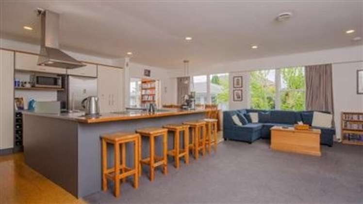 26 Eaton road Hillsborough_10