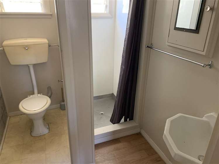 2/2 Wilson Street Havelock_5