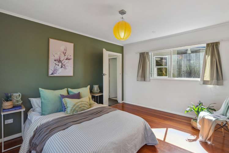 44 Menin Road Raumati South_21