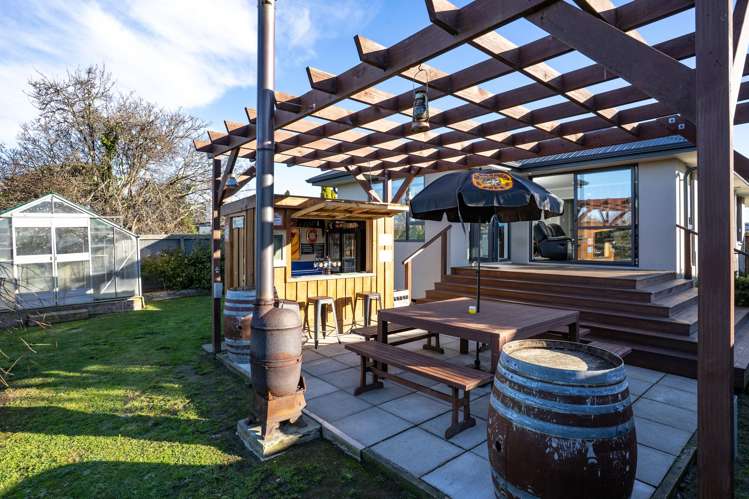 14 Farnborough Street Aranui_27