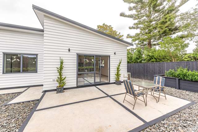 SECLUDED TWO YEAR OLD HOUSE