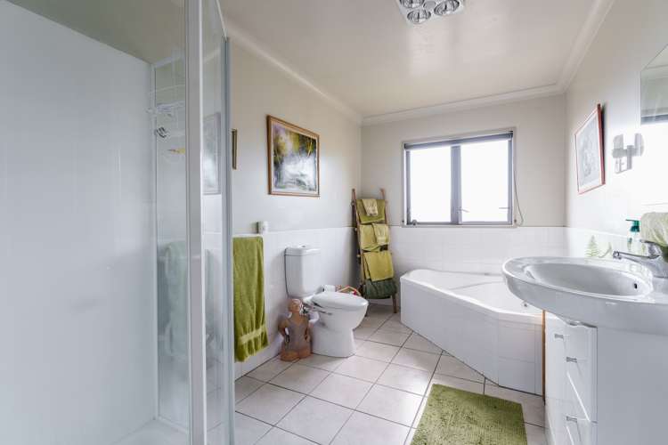 28 Joe Brown Avenue Mosgiel_23