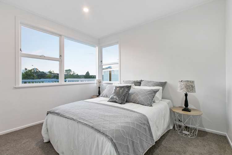 82b Vodanovich Road Te Atatu South_10