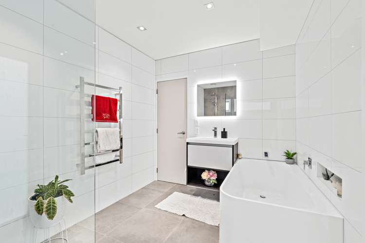 54 Maxwelton Drive Mairangi Bay_11