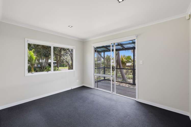 47 Taihiki Road Clarks Beach_18