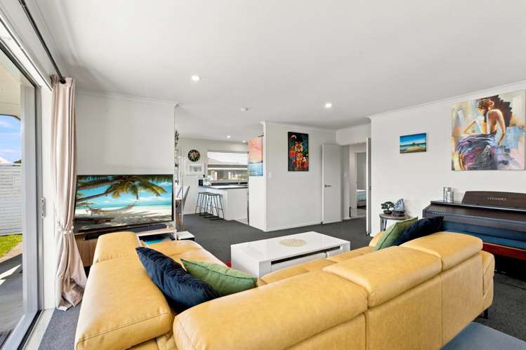 1 Whaley Avenue Papamoa_7