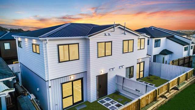 2/7 Gambare Place Wattle Downs_1
