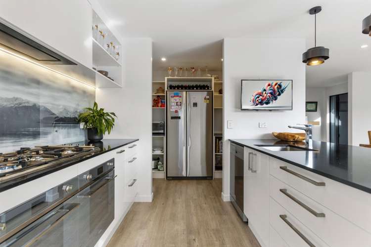 21 Warbler Lane Albert Town_9