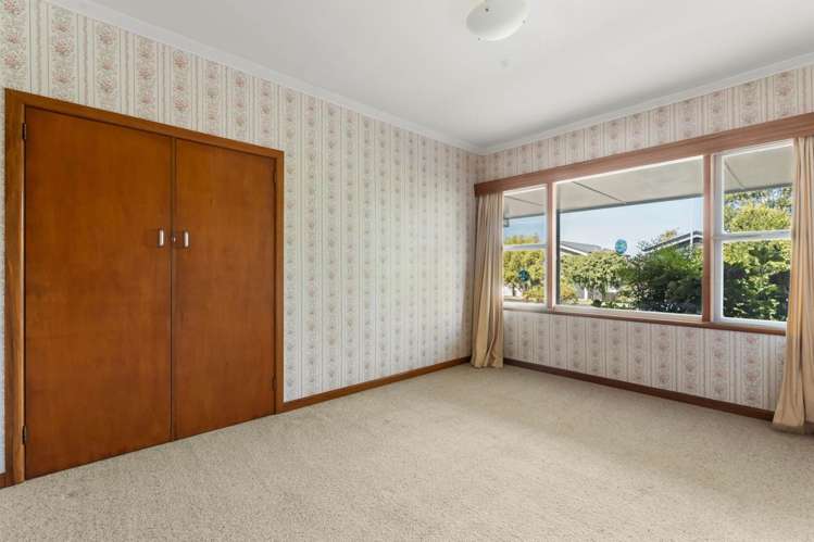 8 Hillcrest Road Otumoetai_8