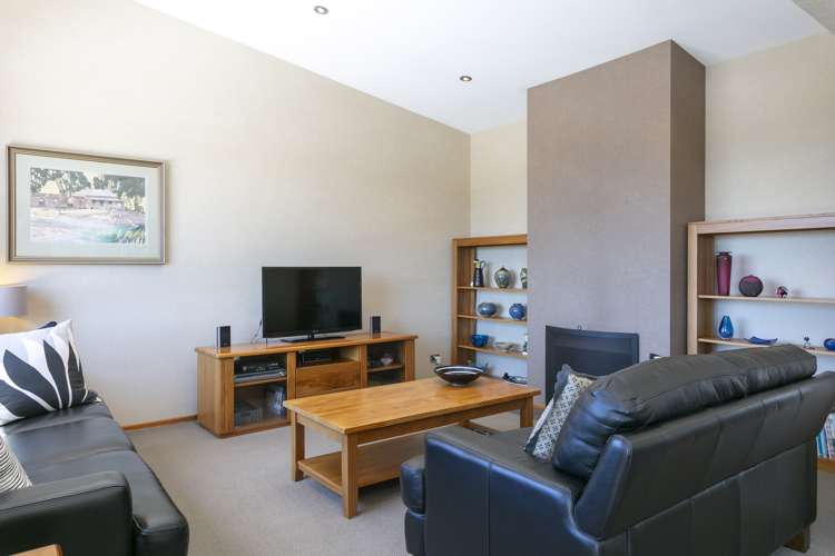 10 Cameron Drive Acacia Bay_14