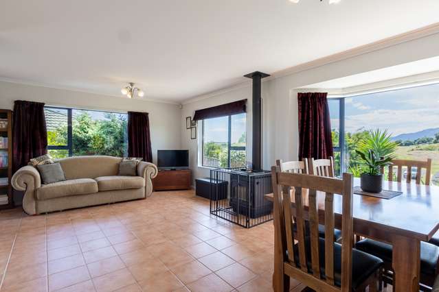 14 Barrett Drive Waikanae Beach_1