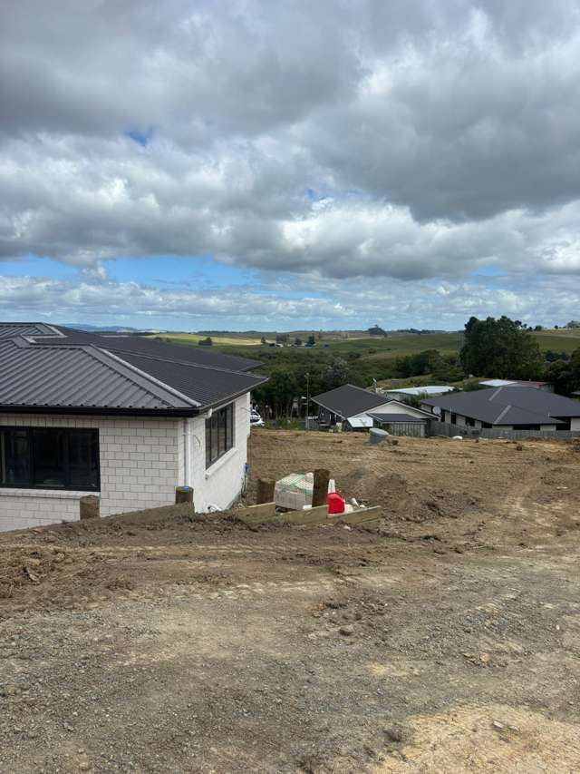 6 NAHO PLACE Meremere_2