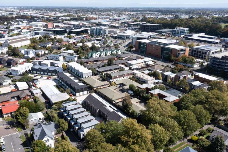 7 Grove Road Addington_34