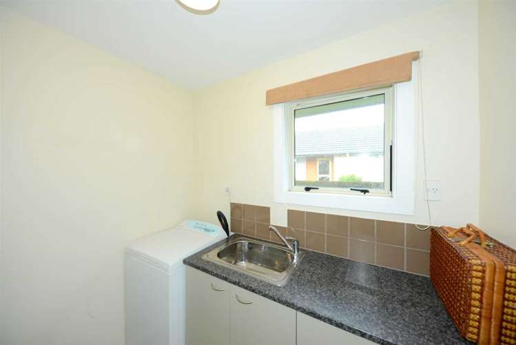 102 Lowry Avenue Redwood_8