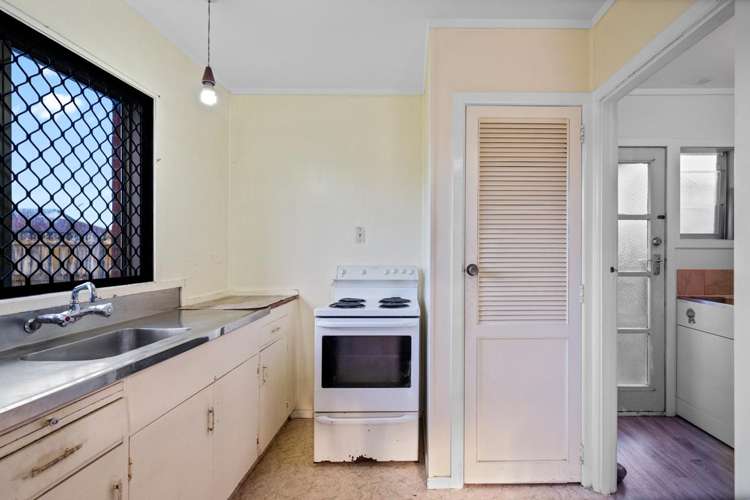 4/24 Robertson Road Favona_18