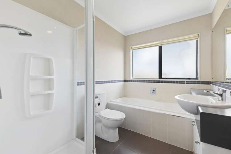 8 Allerton Place Wattle Downs_11
