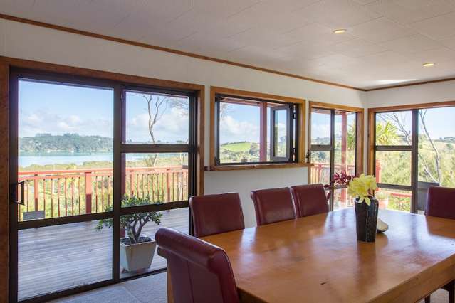 6 Lichen Grove Russell_4