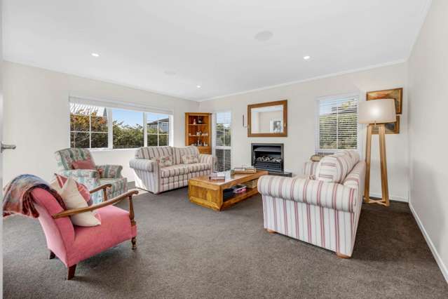 40 Liberty Crescent Beachlands_2