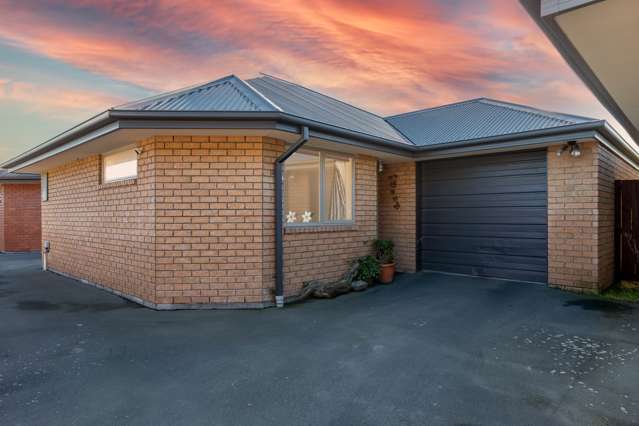 2/149 Pages Road Wainoni_1