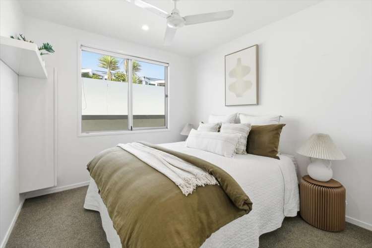 2/135 Marine Parade Mount Maunganui_19