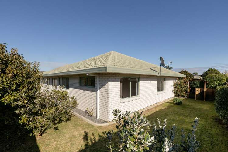 160 Pacific View Road Papamoa_3