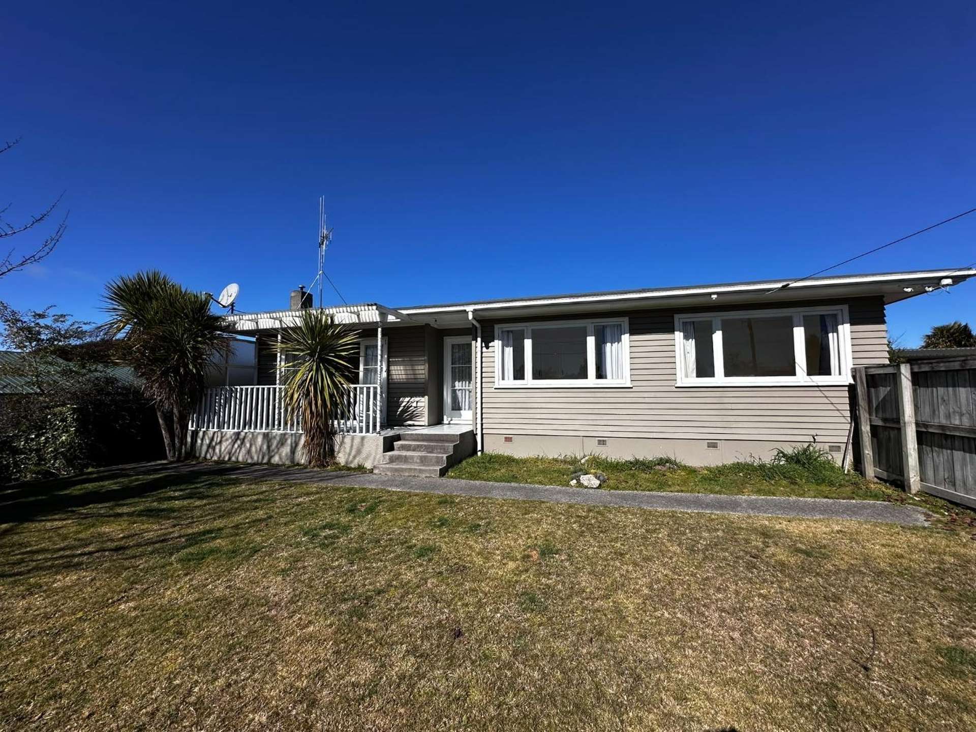 2/211 Rifle Range Road 11209_0