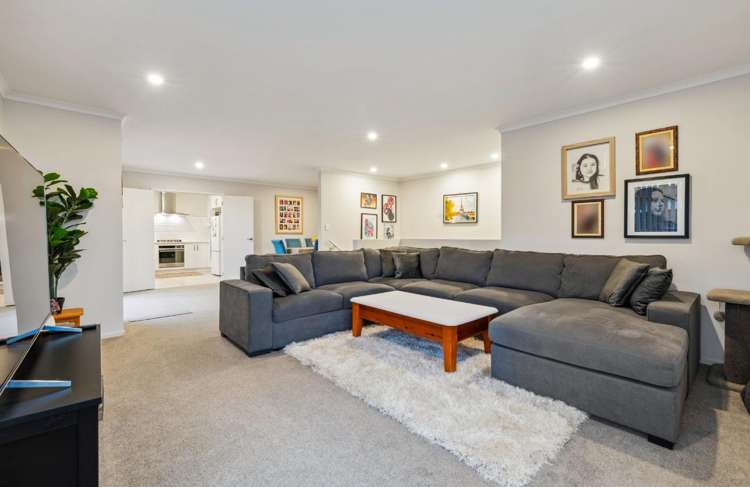 110 Lisle Farm Drive_4
