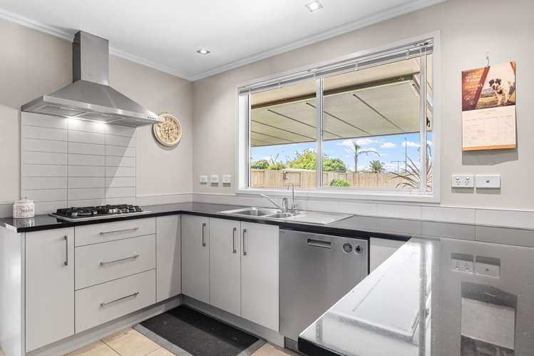 96 Farringdon Avenue Rototuna North_2