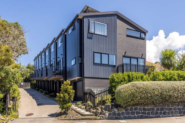 8/805 Riddell Road St Heliers_3