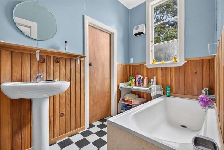 10 Marsack Road Taumarunui_23