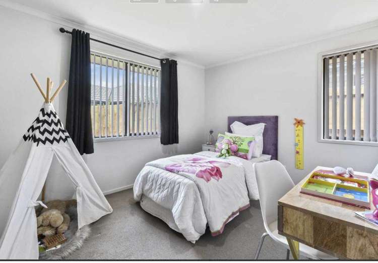 41 Sunningdale Street Wattle Downs_5