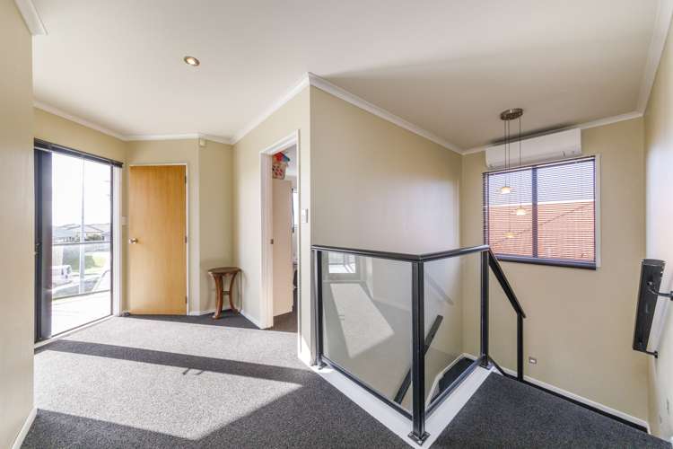 106 Pacific Drive Fitzherbert_12