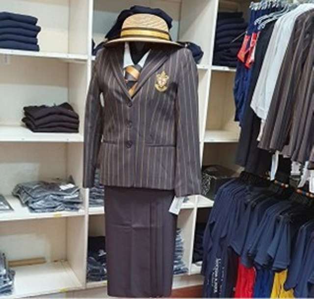 McGruers, Broadway Marton_4