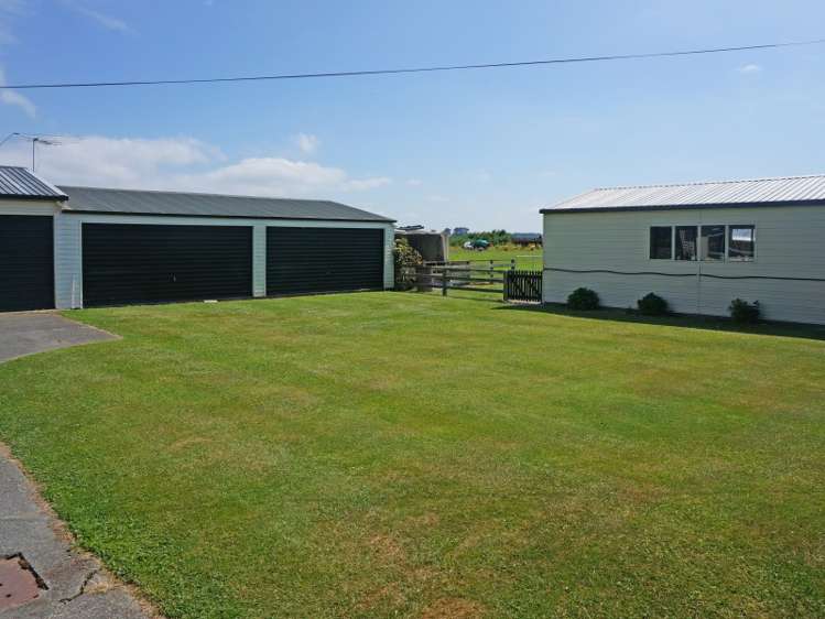 177 Awarua School Road Woodend_12