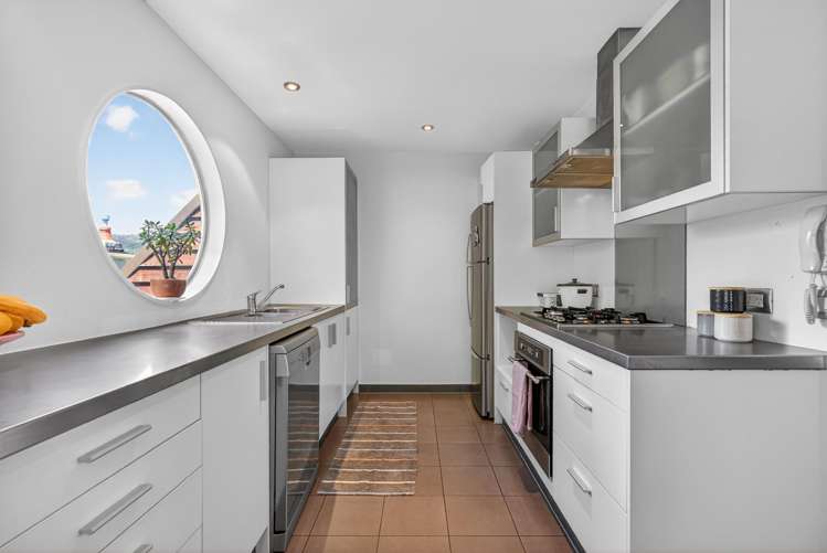 6C/10 Park Avenue Epuni_1