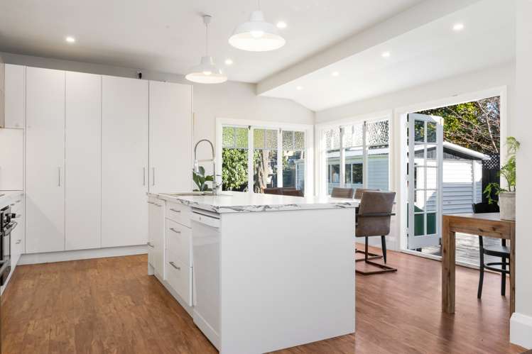 3 Roosevelt Avenue Saint Albans_5