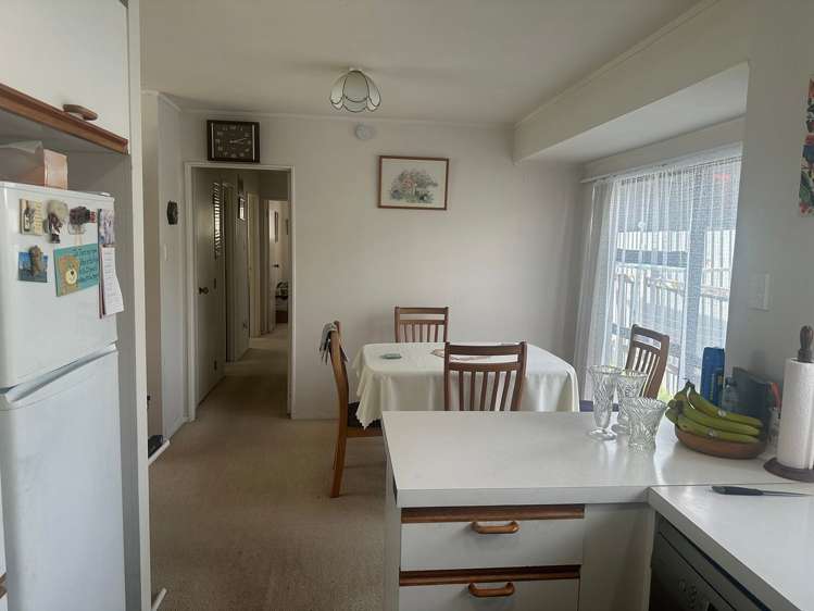 2/4 Weiti Road Orewa_9
