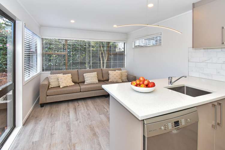 10 Kingsclere Place Goodwood Heights_17