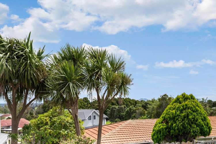 9a Bradbury Road Botany Downs_15