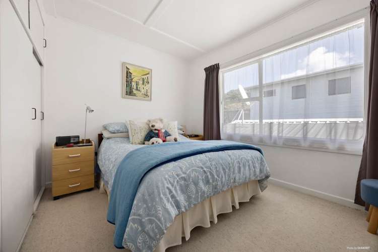 1271 Whangaparaoa Road Gulf Harbour_12