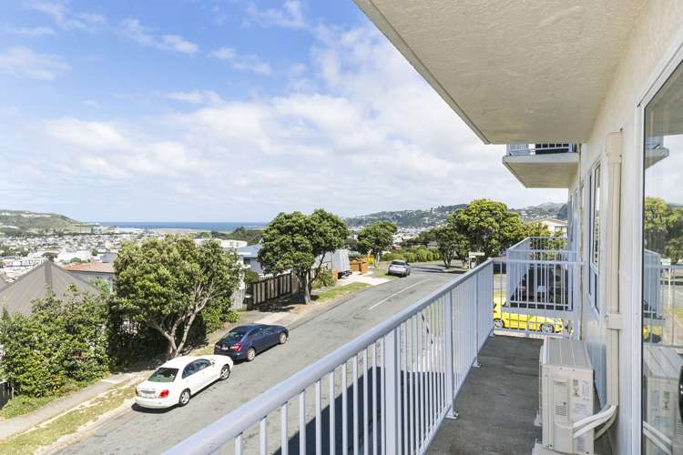 4/32 Akaroa Drive Maupuia_8