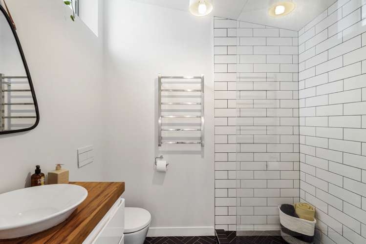 8 Willow Avenue Birkenhead_14