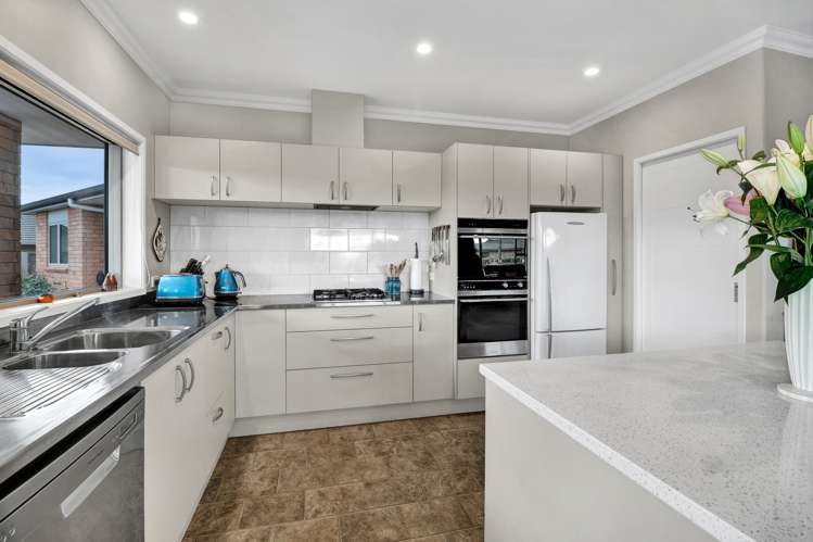 2 Manurau Crescent Merrilands_5