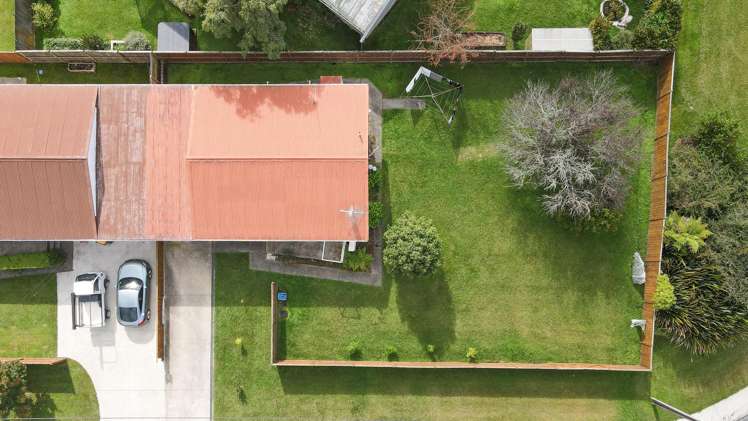 2B Darroch Street Fairy Springs_8