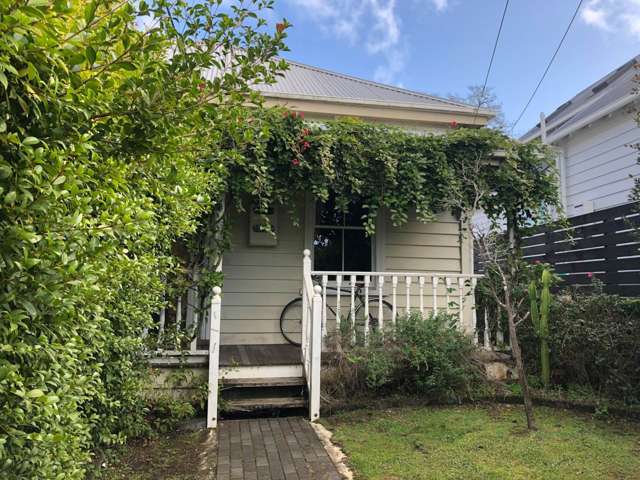 3 Bedrooms on Brighton